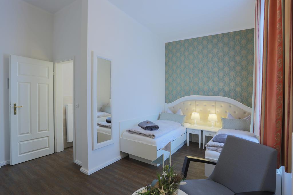 Hotel Strandvilla Janine Borkum Extérieur photo